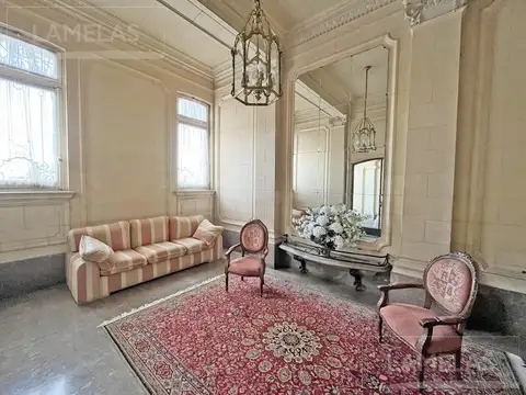 Departamento en Venta de 8 ambientes