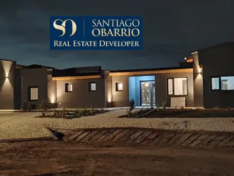 Venta Casa de estilo unico en Medal Pilar -