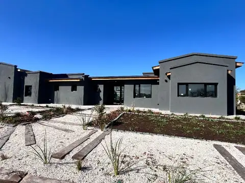 Casa en Venta en Medal Country club, USD 305.000