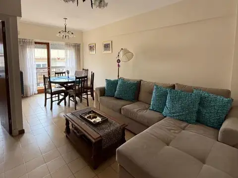Excelente departamento de 2 ambientes Bartolomé Mitre al 1200. La Perla