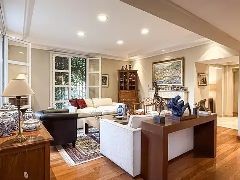 Casa 10 ambientes con 6 baños