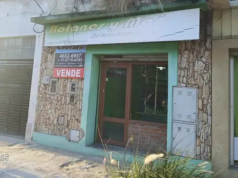 Venta local 55 m² a metros de av.Crovara