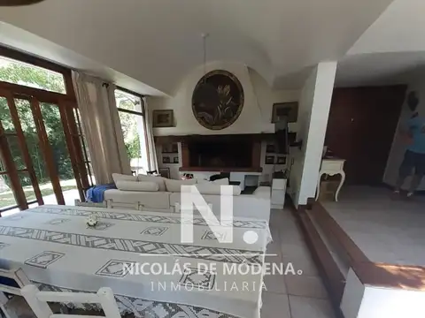 Casa 4 ambientes con 3 baños