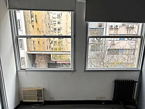 Oficina en Venta 60 años