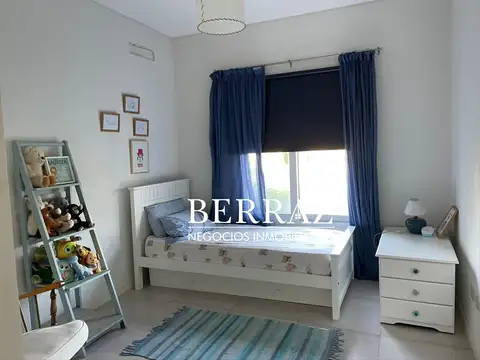 Casa en Alquiler Temporal con 2 cocheras