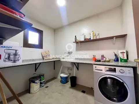 Casa en Alquiler al Este