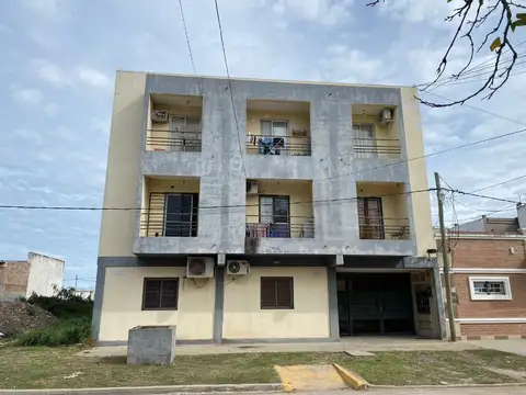 DEPARTAMENTO 2 AMBIENTES - LLAPONAGAT, RESISTENCIA
