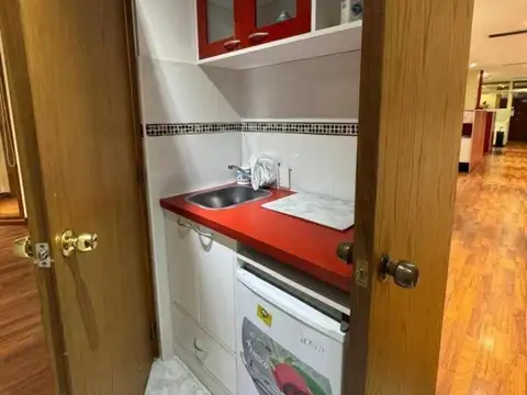 Oficina en Venta con 3 cocheras