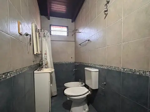 VENTA PH 4 AMB LANUS OESTE PATIO QUINCHO