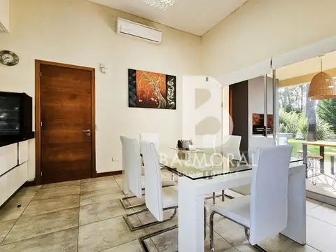 Casa 3 ambientes con 3 baños