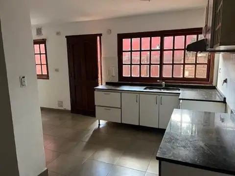 Casa en Venta al Oeste