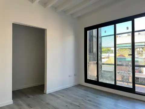 Depto Tipo Casa 2 ambientes con 1 baño