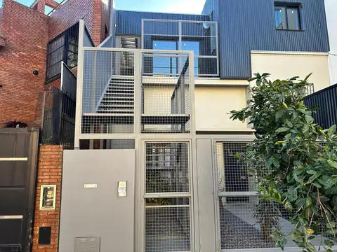 Depto Tipo Casa en Venta de 2 ambientes