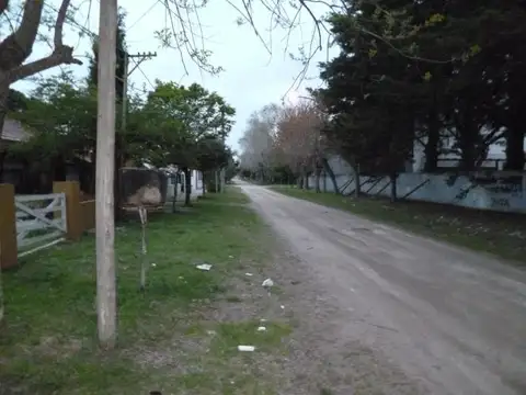 Calle 33 Bis 1000, Piso UF