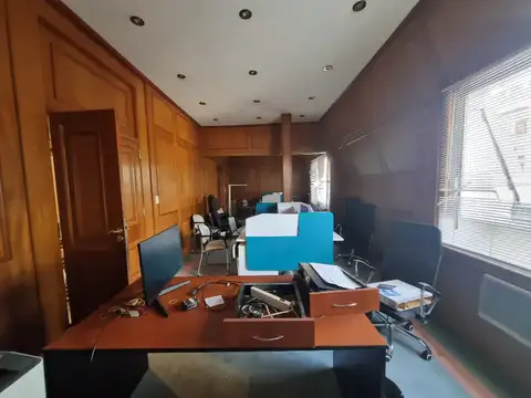 Sarmiento 300, Piso 5