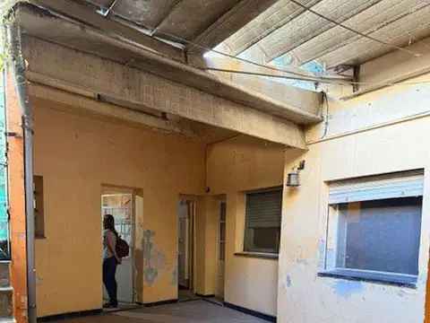 Depto Tipo Casa 5 ambientes con 1 baño