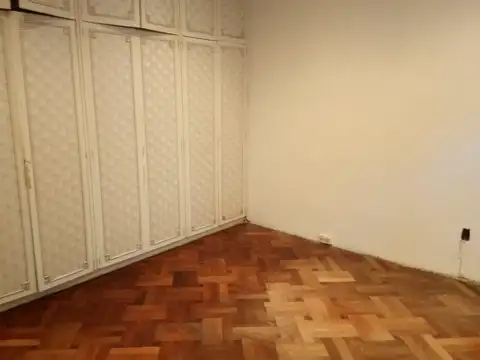 VENTA CASA AMPLIA EN CALLE GALVEZ AL 1300, IDEAL FAMILIAS