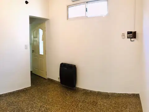Depto Tipo Casa en Venta de 2 ambientes