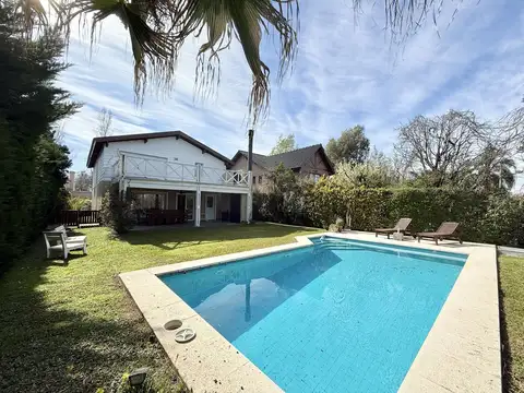 Club Nautico Escobar