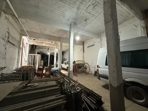 Galpon en Venta en Valentin Alsina, USD 195.000