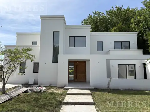 Casa en Venta en San Matias, USD 379.000