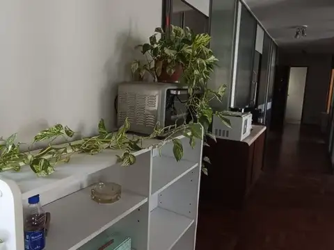 ALQUILER 170M2 OFICINA COCINA BAÑOS MONSERRAT