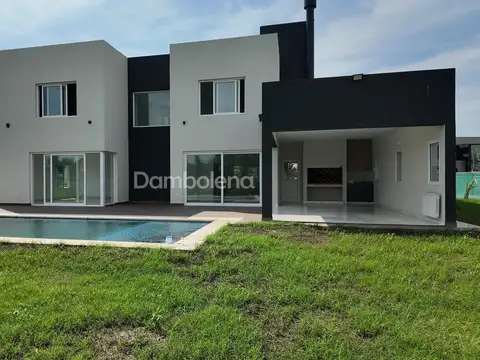Casa en Venta de 4 dormitorios