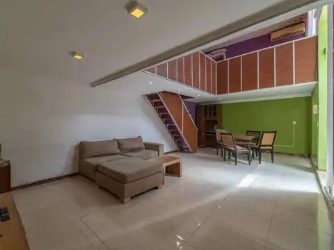 Depto Tipo Casa en Venta de 4 ambientes