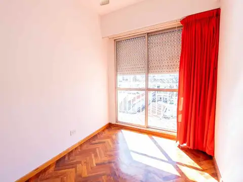 DEPTO 4 AMB EN ALQUILER CON BALCON EN CABALLITO