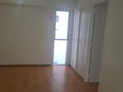 Departamento 2 ambientes 2do piso por escalera - en alquiler en Florida