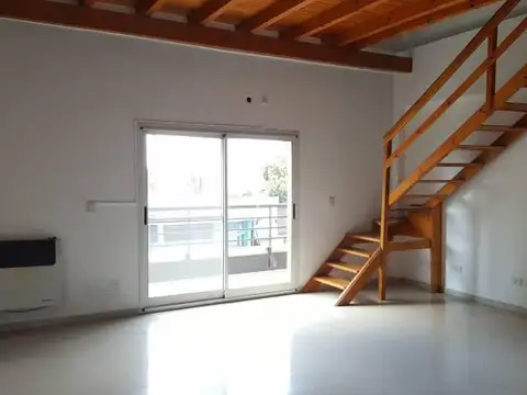 Departamento en Alquiler en Belen De Escobar, $ 800.000