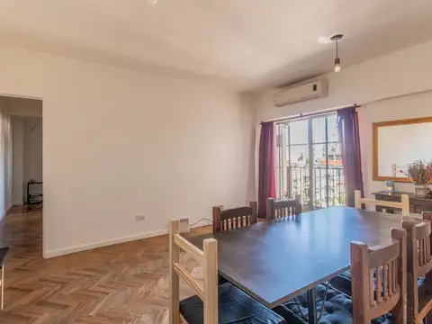 VENTA DEPTO 3 AMB, PISO ALTO, BALCON, MONTE CASTRO