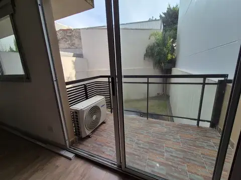 Estomba 2900, Piso 1