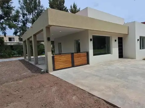 Casa en Venta en Canning, USD 225.000