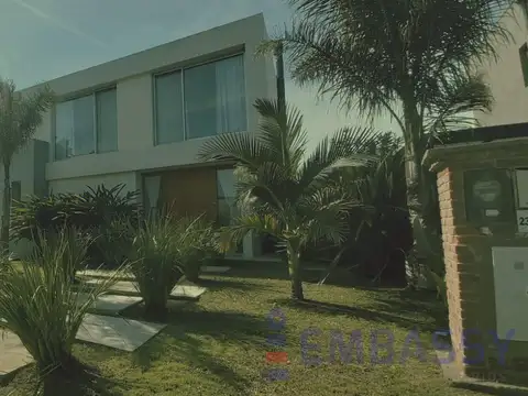 Casa en Venta en La Comarca, USD 370.000