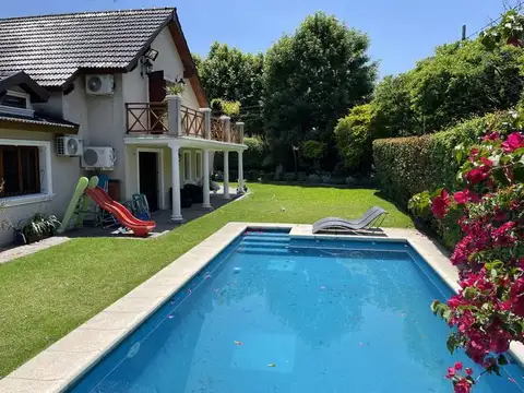 GRAN CHALET EN LOTE DE 753 M2 - ZONA CLUB AFALP POLI