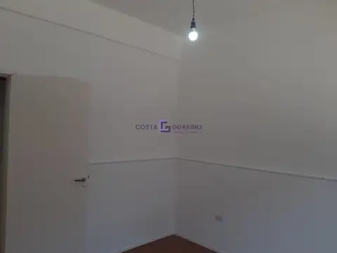 PH de 3 ambientes al frente con patio y terraza