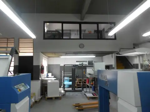 Galpon en Venta en Munro, USD 220.000