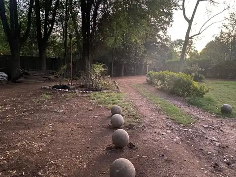 Casa en Venta con 6 cocheras