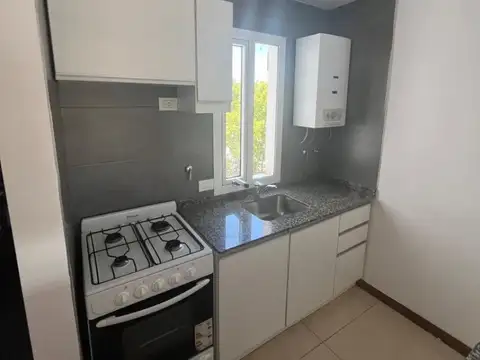 Departamento en Alquiler en Echesortu, $ 360.000