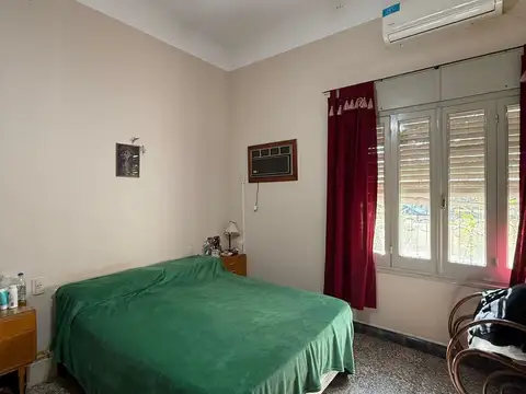 Venta de casa con galpon en Franck