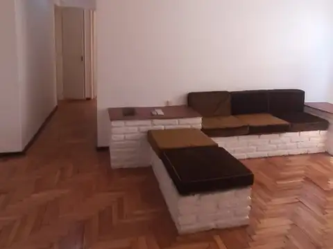 Departamento en Alquiler 50 años