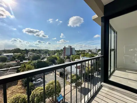 Tapia de Cruz 1382 - cochera