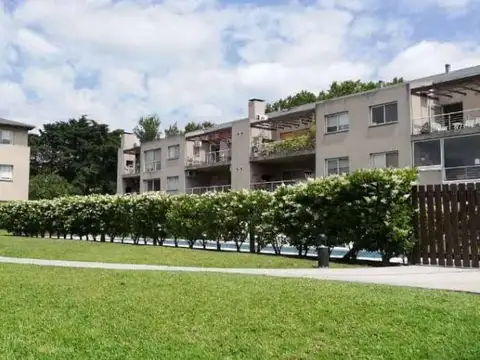 Venta Departamento PB con jardín 3 ambientes