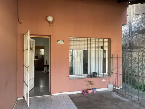 Casa 6 ambientes con 3 baños
