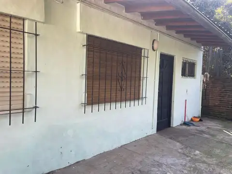Venta de Casa de 6 ambientes en Pilar Centro