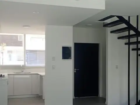 Casa en Alquiler 1 año