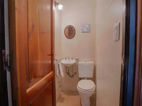 Casa 5 ambientes con 2 baños