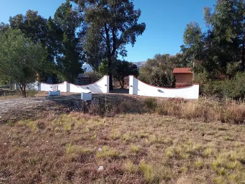 Edificio Comercial en venta - 4 Chalets - 2.500Mts2 - San Luis