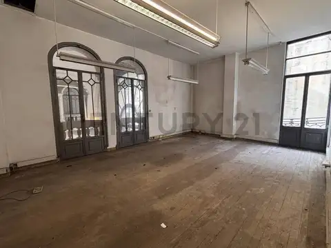 Oficina en Alquiler 110 años